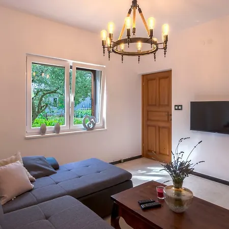 Casa Mala Сasa de vacaciones Zadar